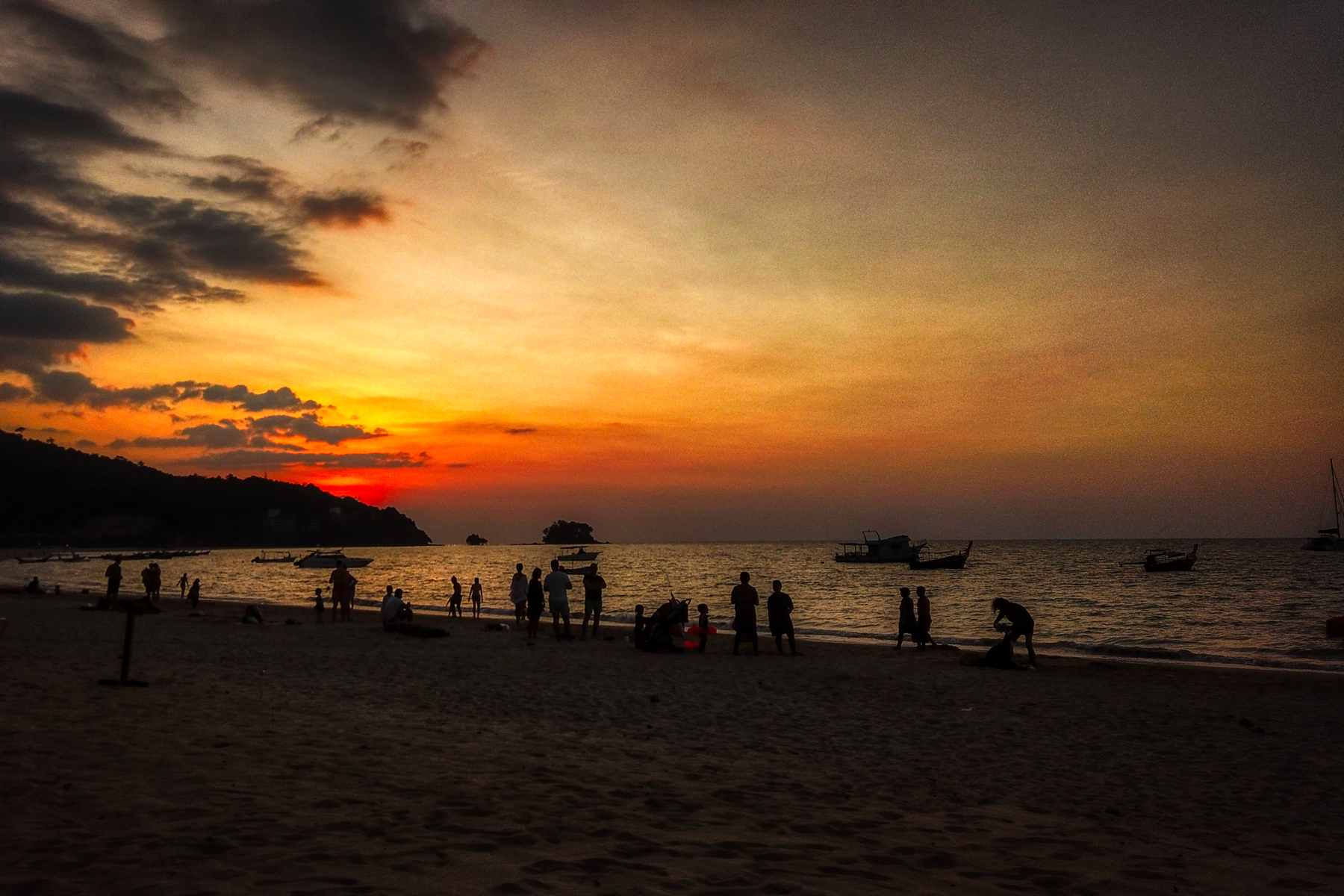 Sonnenuntergang Nai Yang Beach
